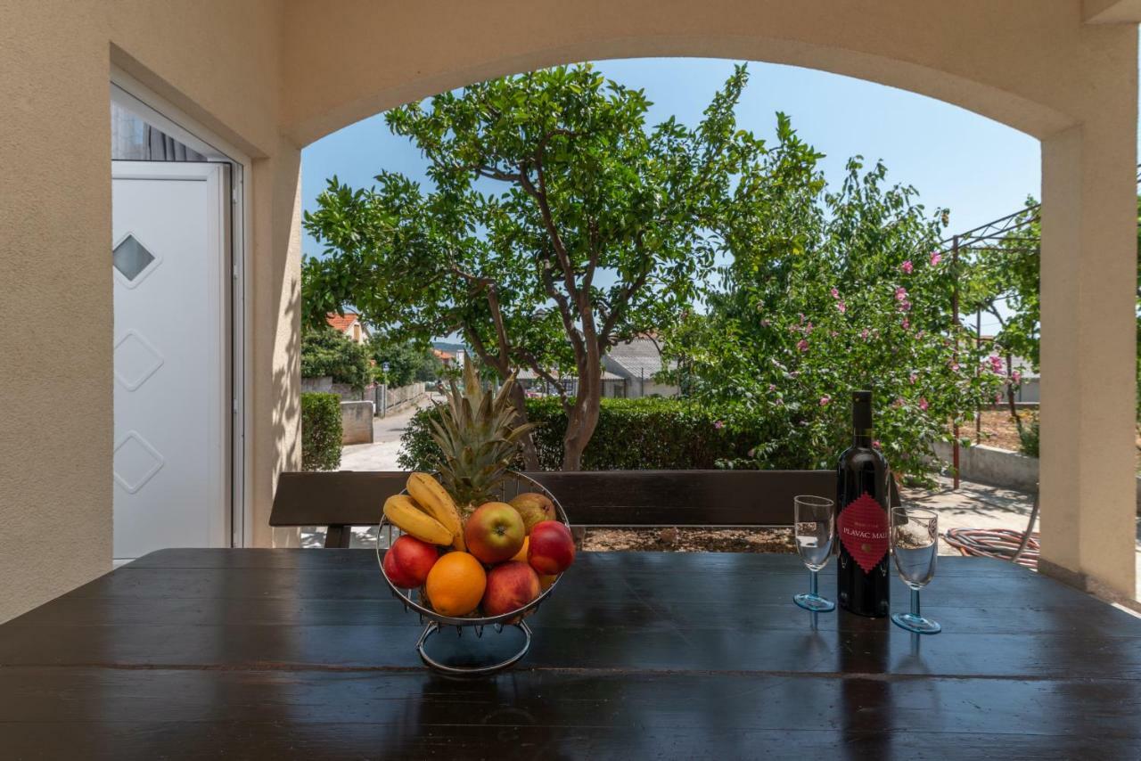 Apartman Niksi Traù Esterno foto