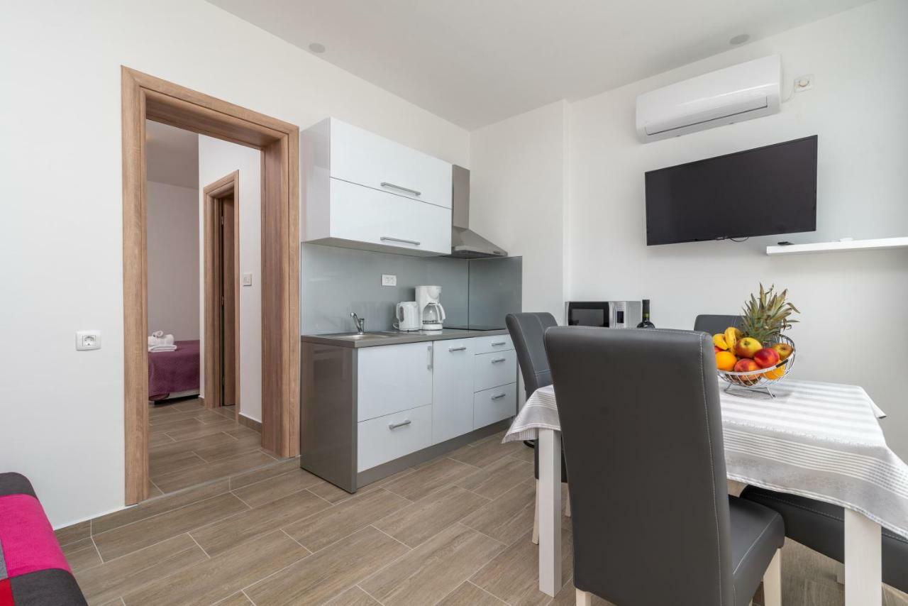 Apartman Niksi Traù Esterno foto